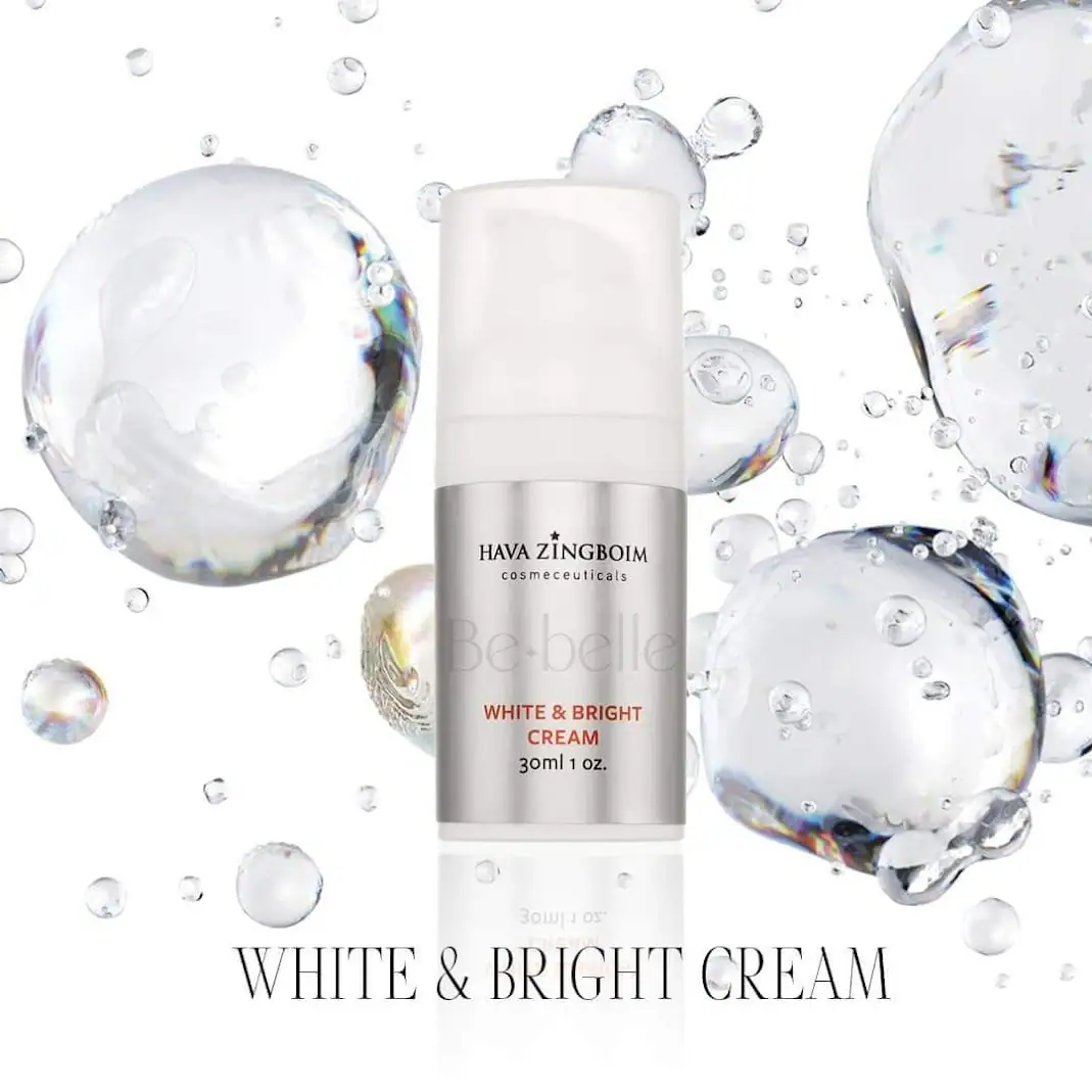 קרם הבהרה white & bright של חוה זינגבוים לטיפול בפיגמנטציה עם רקע של בועות