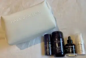 Click to view full screen טלי מ. מצלמת את המשלוח שקיבלה מביבל וכותבת חוות דעת