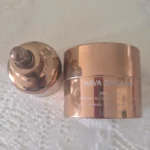 פרופסי סרום מונח לצד פרופסי ריץ בצילום מזוית מלמעלה. צולם על ידי לקוחה מרוצה - שריתה