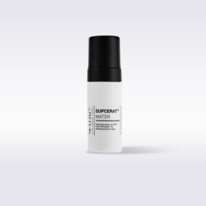 SUPCERAT™ Water מי ניקוי מוקצפים להסרה יסודית של לכלוך ולתמיכה בלחות העור