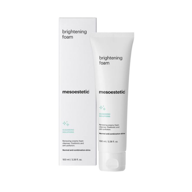 brightening foam של mesoestetic - בקבוק קצף הניקוי לפנים בתמונת מוצר