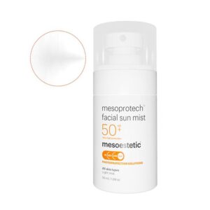 mesoprotech® facial sun mist של mesoestetic - ספריי ההגנה SPF50+ לצד מרקם המוצר