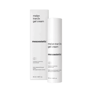 melan tran3x gel cream של mesoestetic - בקבוק הקרם לצד אריזת המוצר