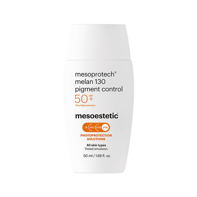 mesoprotech® melan 130 pigment control של mesoestetic - בקבוק קרם ההגנה עם הגוון SPF50+