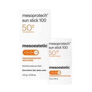 סטיק ההגנה mesoprotech® של mesoestetic לצד אריזת המוצר